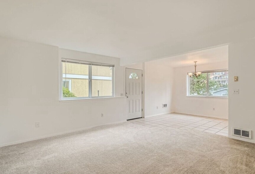 Building Photo - 6008 S Mason Ave