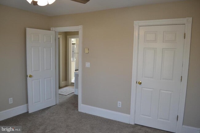 Building Photo - 1643 Rockwell Rd