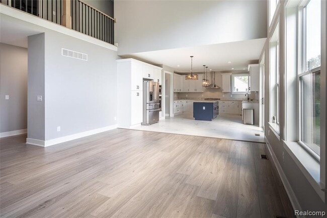 Building Photo - 5344 Birch Dr
