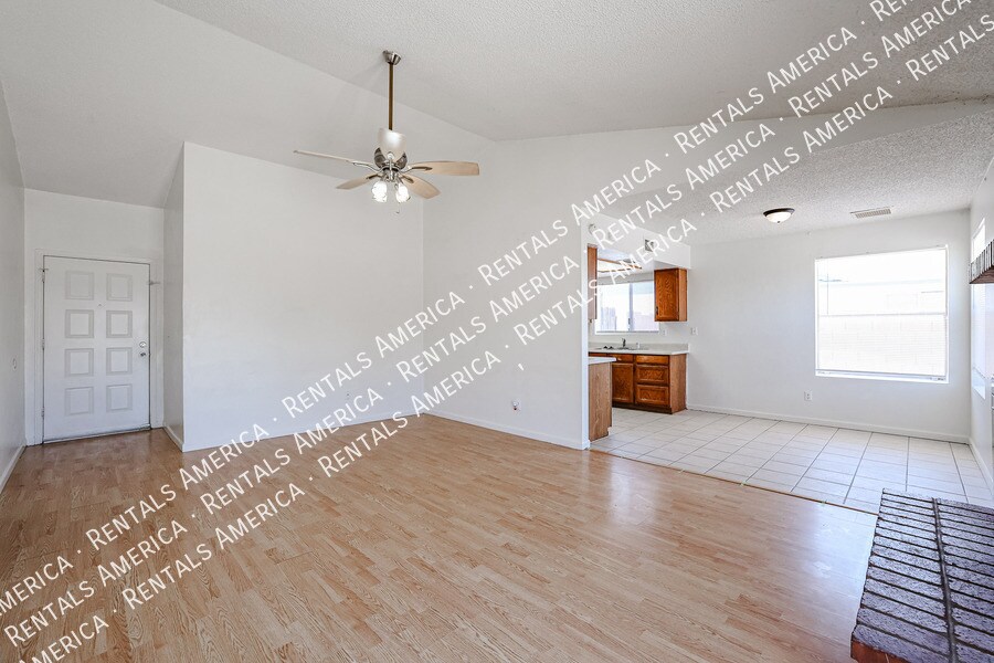 Building Photo - 8342 W Orchid Ln