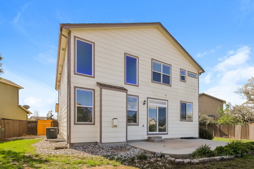 Building Photo - 4617 Bali Ct