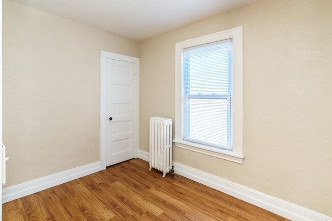 Building Photo - 3105 4th Ave S