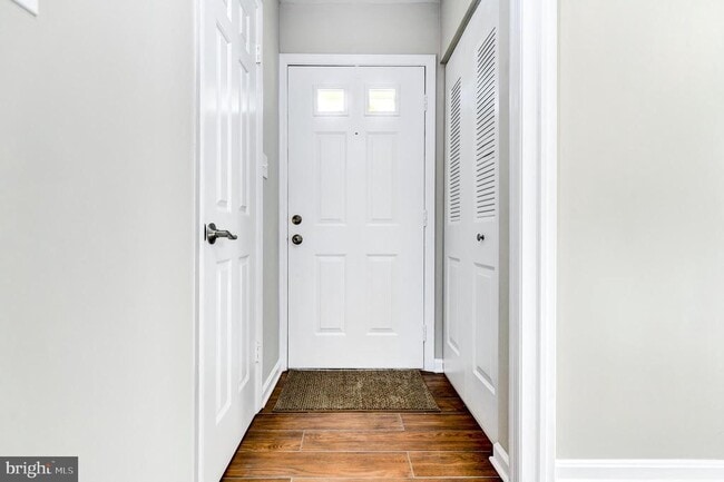 Primary Photo - 5668 Ridge View Dr