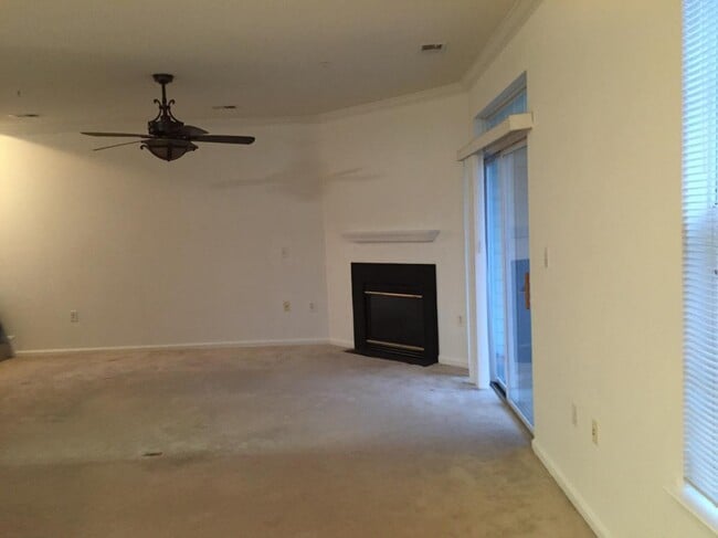 Building Photo - 2431 Coopers Branch Ct