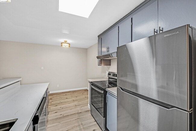 Building Photo - 66 Fairmount Ave