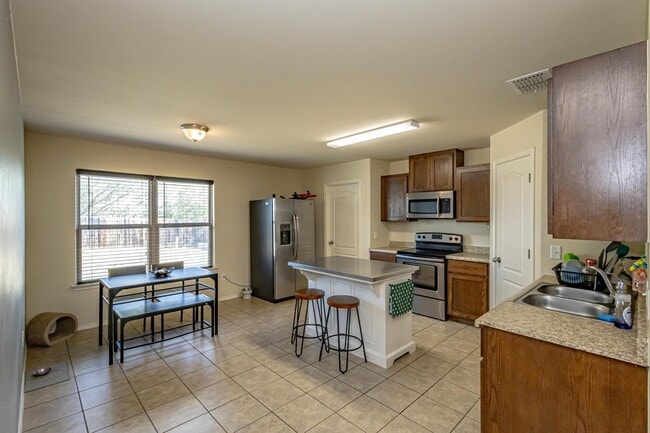 Building Photo - 5819 St Sylvia Loop