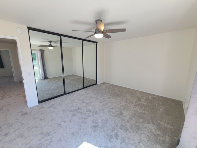 Building Photo - Spacious Two story 3 bed 2.5 baths + 2 car garage in great school district.