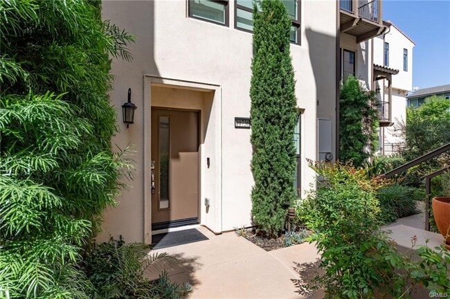 Building Photo - 10736 Bloomfield St