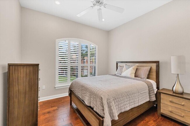 Building Photo - 5509 46th Ct W