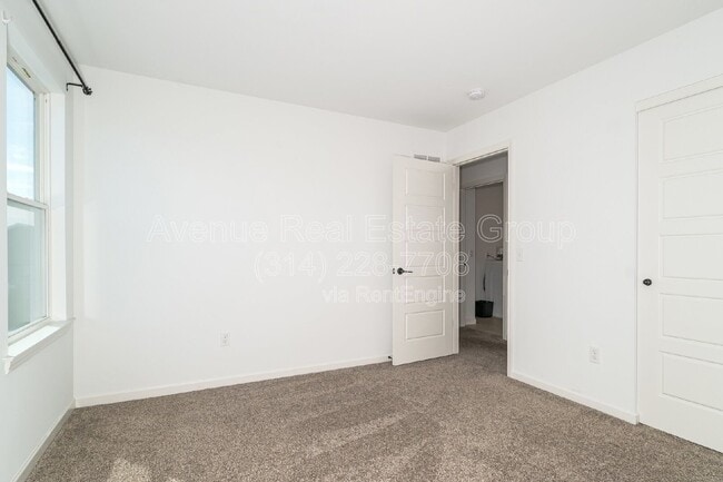 Building Photo - 608 Highland Pr Dr