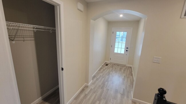 Building Photo - New 4-Bedroom Home In Mount Washington– Storage Galore