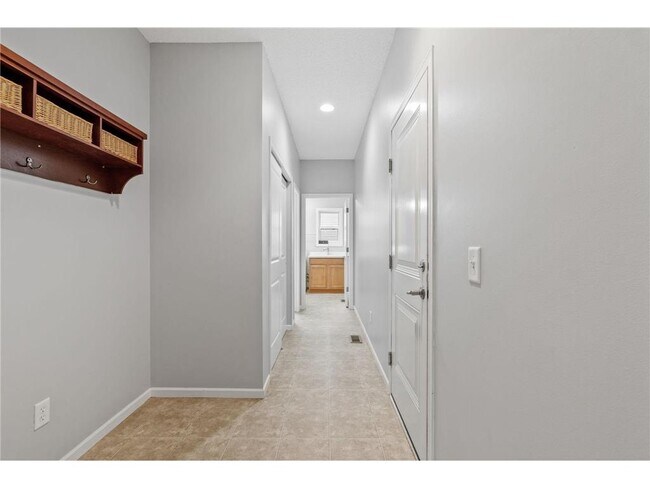 Building Photo - 2117 Vermillion Curve
