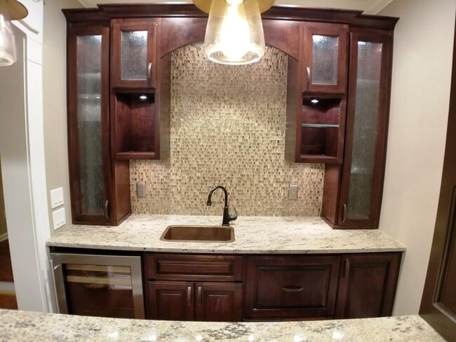 Building Photo - 3872 Fairhill Point