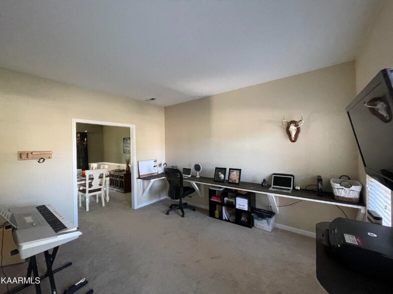 Building Photo - 505 Pebble Creek Rd