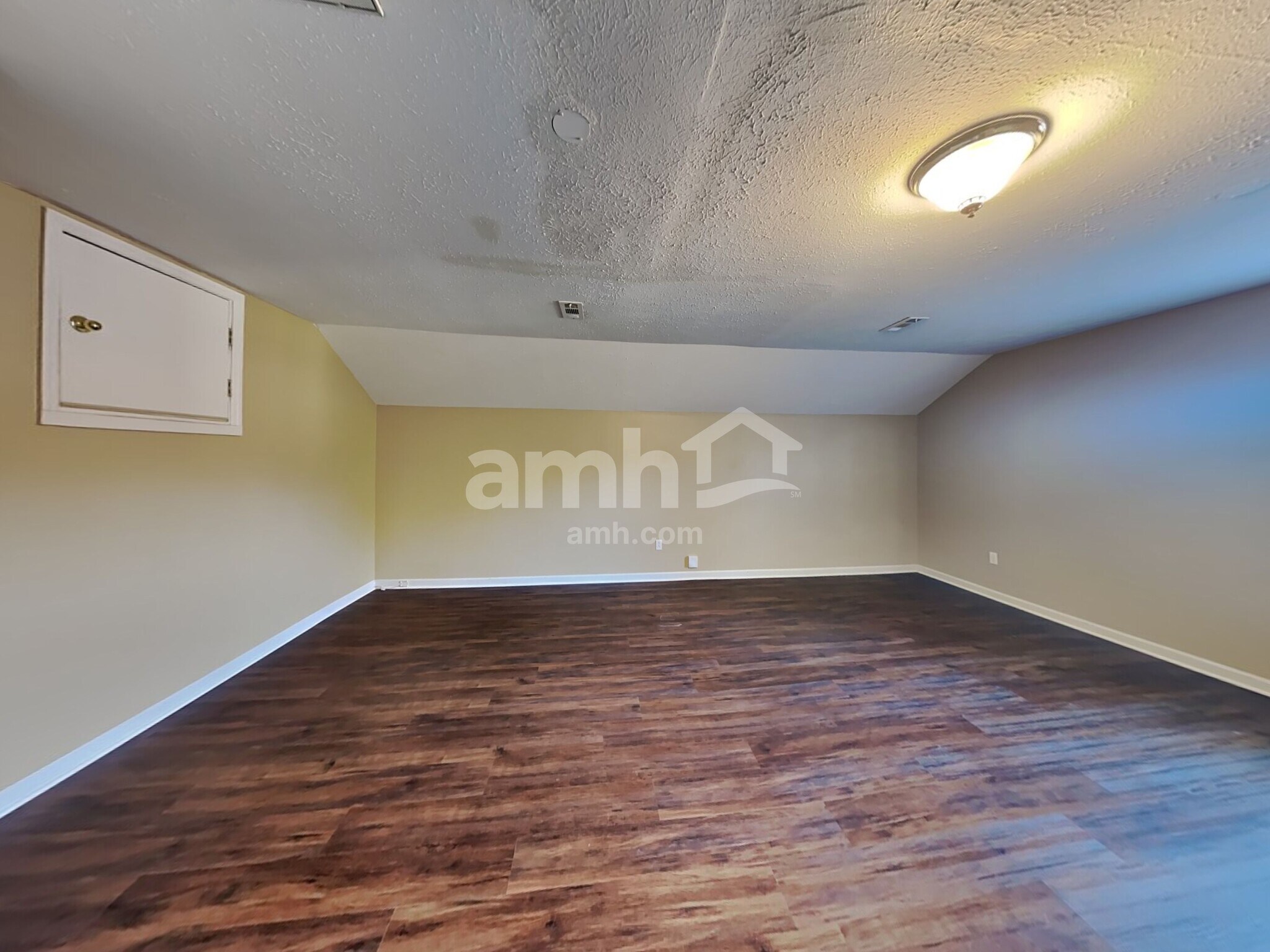 Building Photo - 196 Breakwater Dr