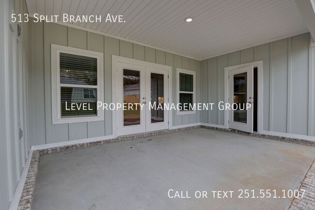 Building Photo - New construction! 4 BD 3 BTH in Live Oak E...