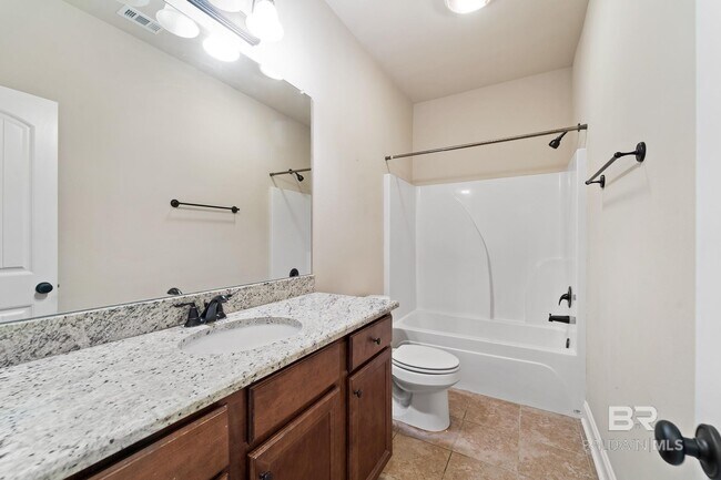 Building Photo - 782 Serpentine Dr
