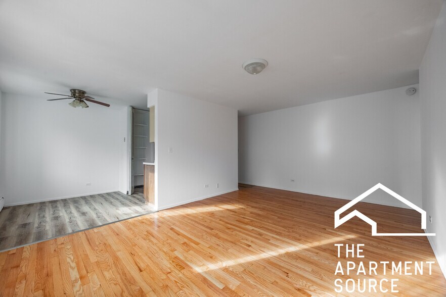 Building Photo - 6250 N Kenmore Ave