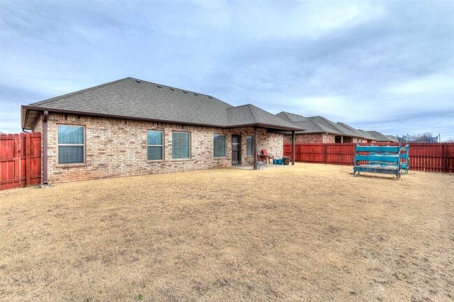 Building Photo - 1413 Scenic Ridge