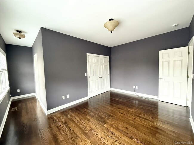 Building Photo - 404 Columbus Ave