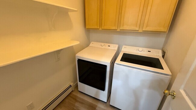 Building Photo - Major Updates! Raised Ranch Style Condo wi...