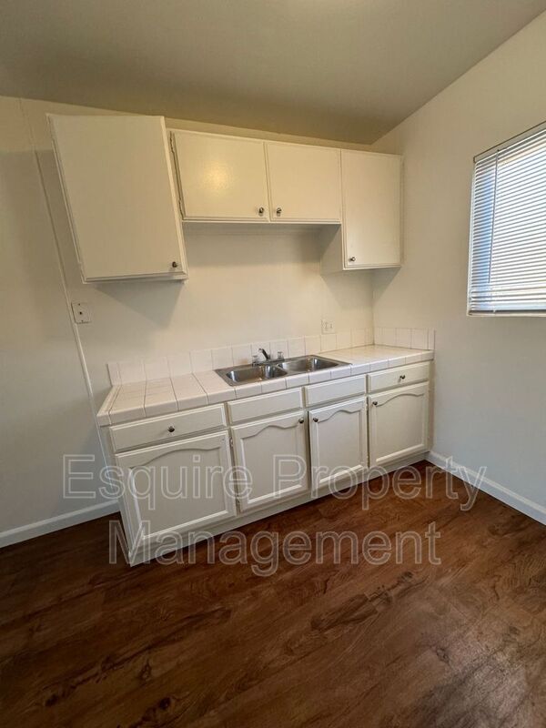 Building Photo - 730 W Channel Islands Blvd