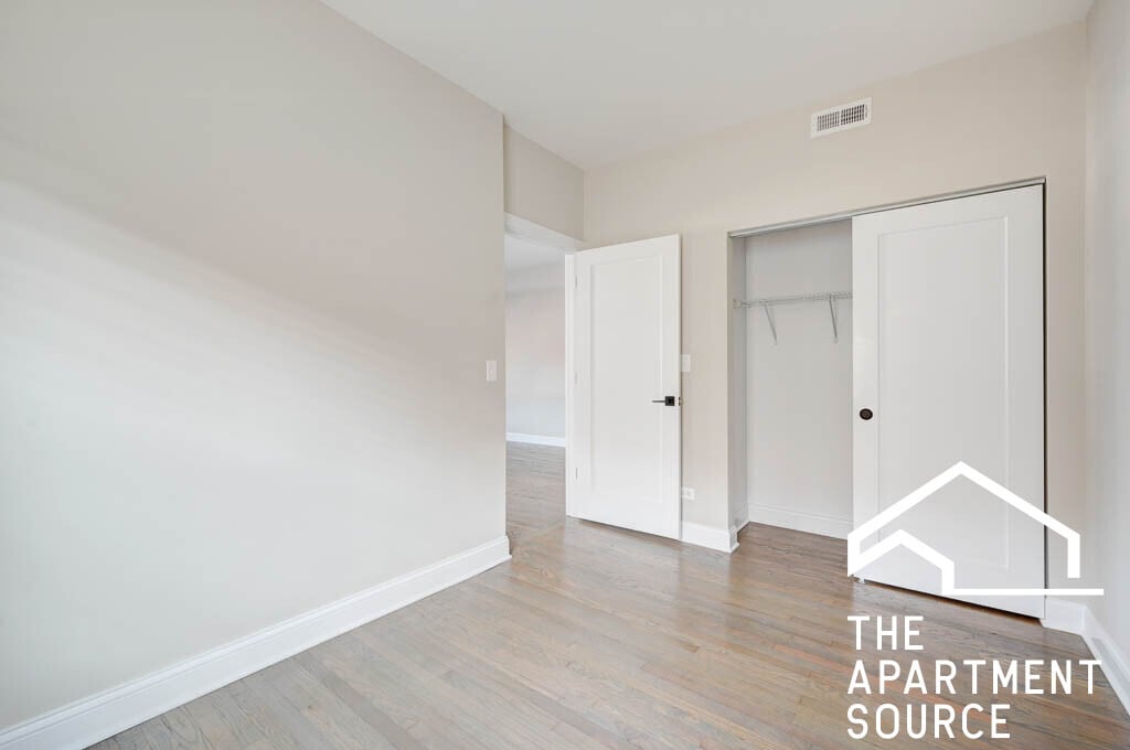 Building Photo - 3405 W Fullerton Ave