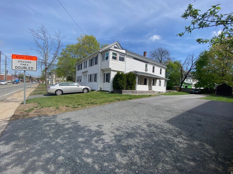 Building Photo - 258 Main St