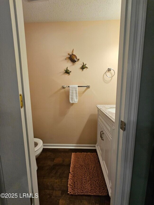 Building Photo - 1105 13th St