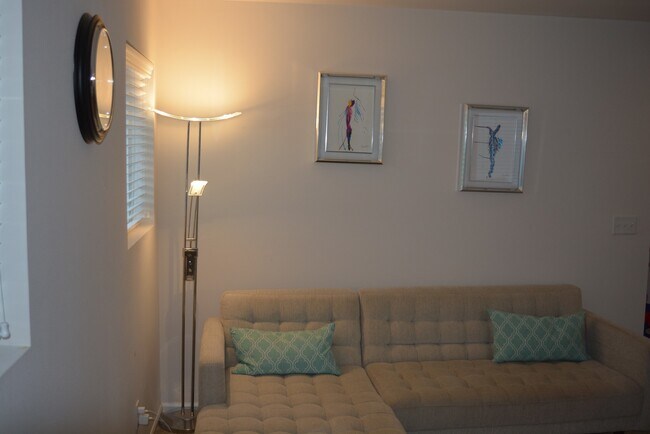 Building Photo - Amazing 4 bedroom home on Tumwater Hill!!