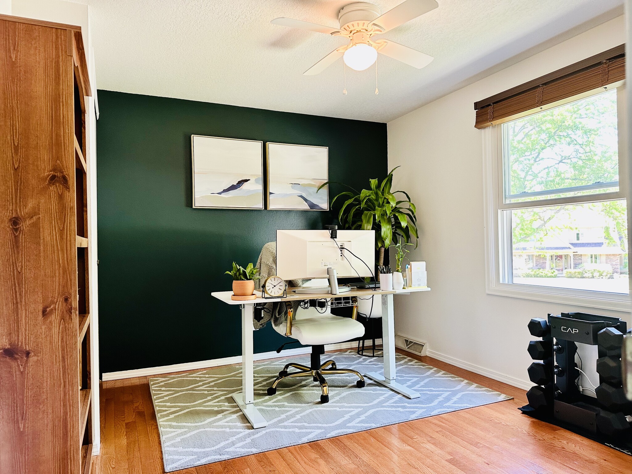 bedroom 4 - 8 Applewood Ct W