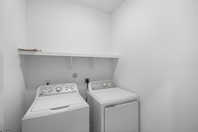 Building Photo - 9715 Ivy Manor Ct