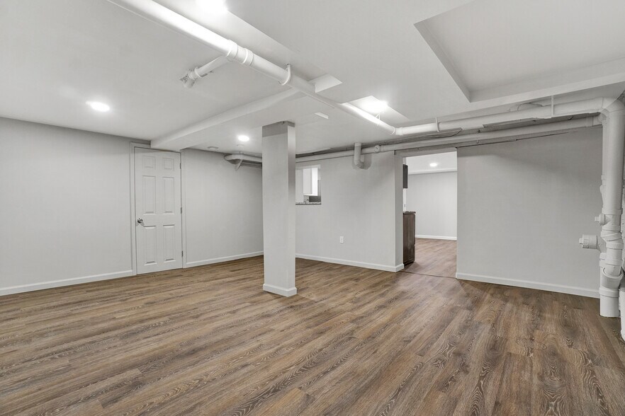 Building Photo - 27 S Jefferson St
