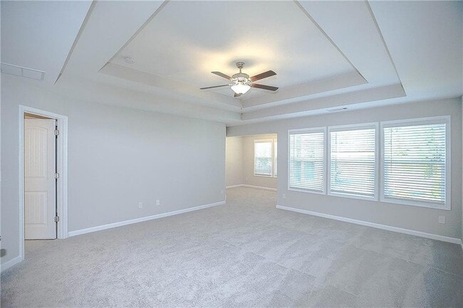 Building Photo - 648 Lansing Grove Way