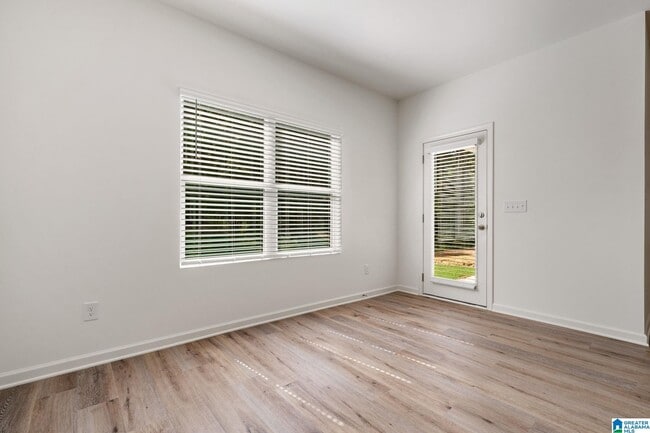 Building Photo - 2029 Eaton Pl