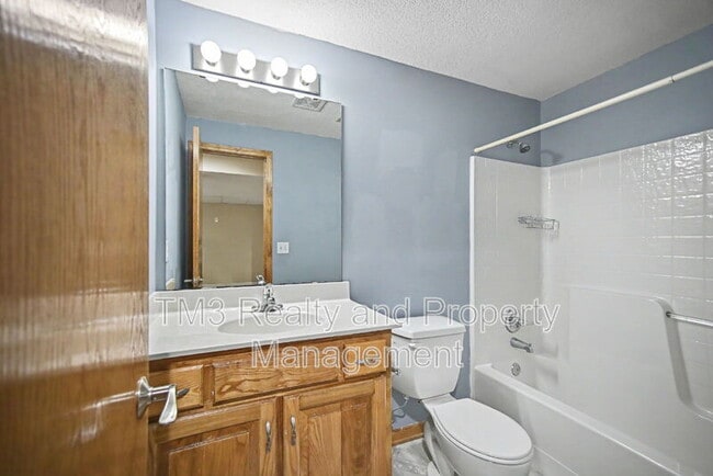 Building Photo - 21922 W 121st Terrace