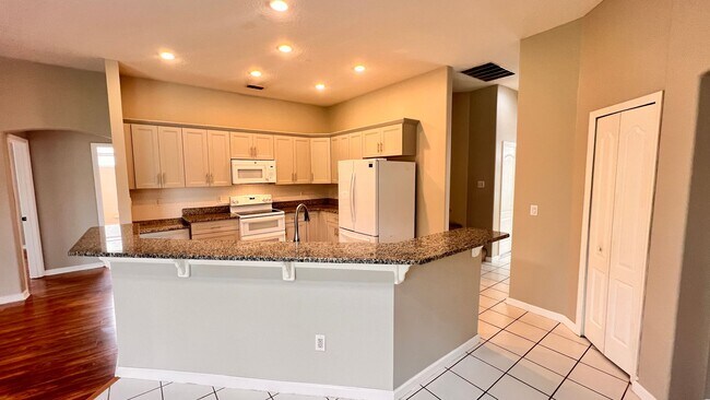 Building Photo - Spacious 4BR Home in Winter Springs | 2,874 Sq Ft | Pet-Friendly | Near Park & Playground