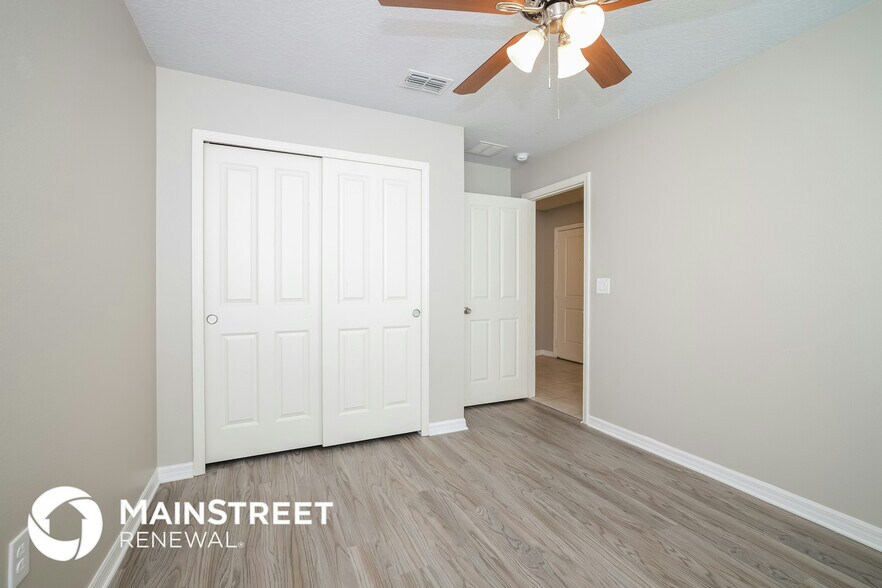 Building Photo - 2859 Mosshire Cir