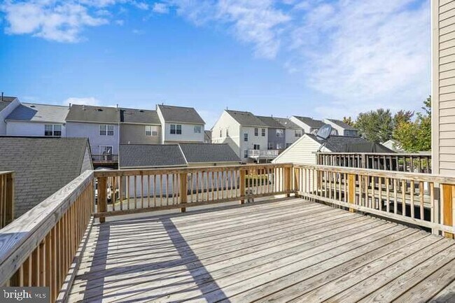 Building Photo - 22989 Whitehall Terrace