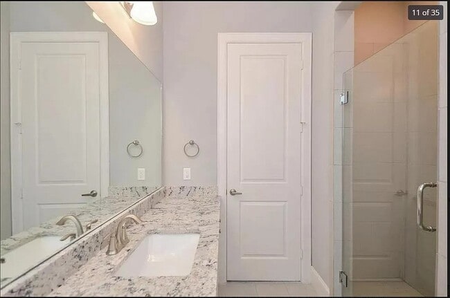 Building Photo - 4609 Nett St