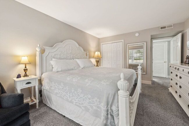 Building Photo - 462 Masters Dr