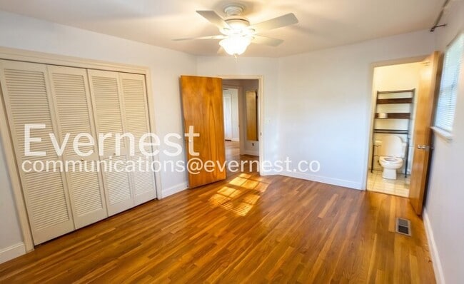 Building Photo - 5737 Garrett Dr