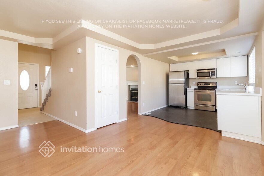 Building Photo - 27610 26th Ave S