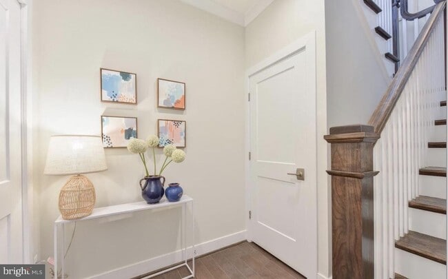 Building Photo - 2815 24th Rd S