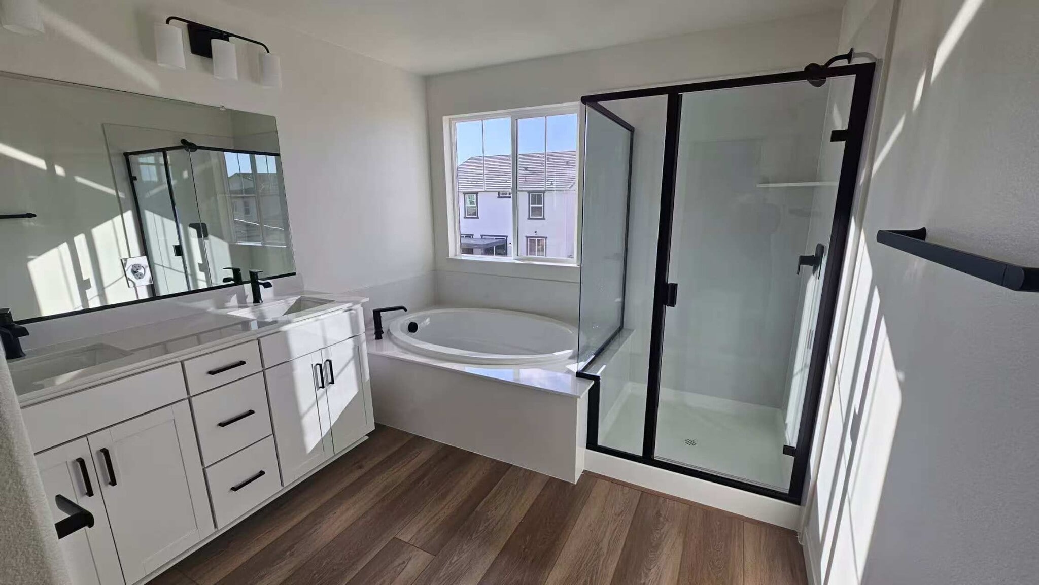 Building Photo - 10287 Garmont Way