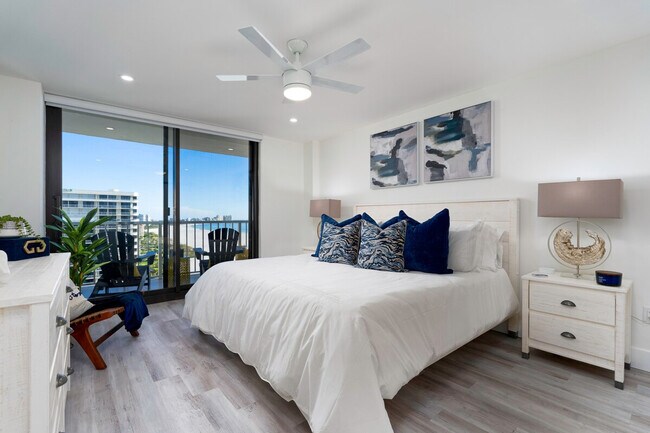 Building Photo - 380 Seaview Ct