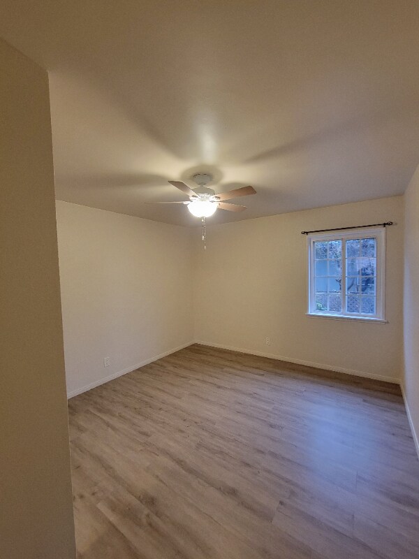 Building Photo - 1881 Harbor Ave