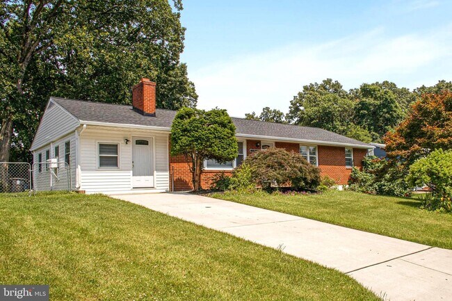 Primary Photo - 11813 Macon St