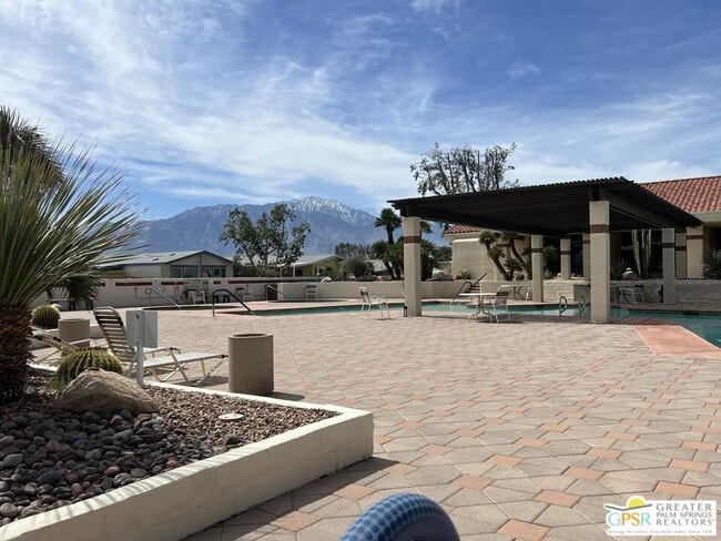 Building Photo - 15300 Palm Dr