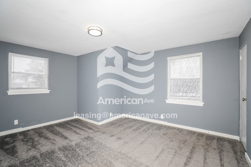 Building Photo - 1223 Portage Ave